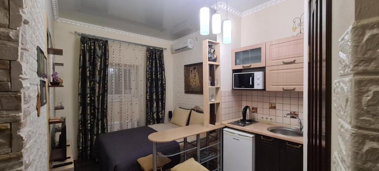 קרמנצ'וג Отель Glove House מראה חיצוני תמונה