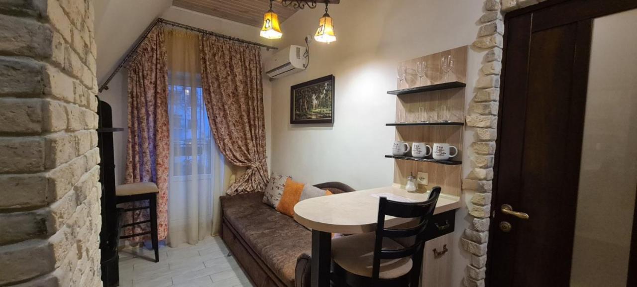 קרמנצ'וג Отель Glove House מראה חיצוני תמונה