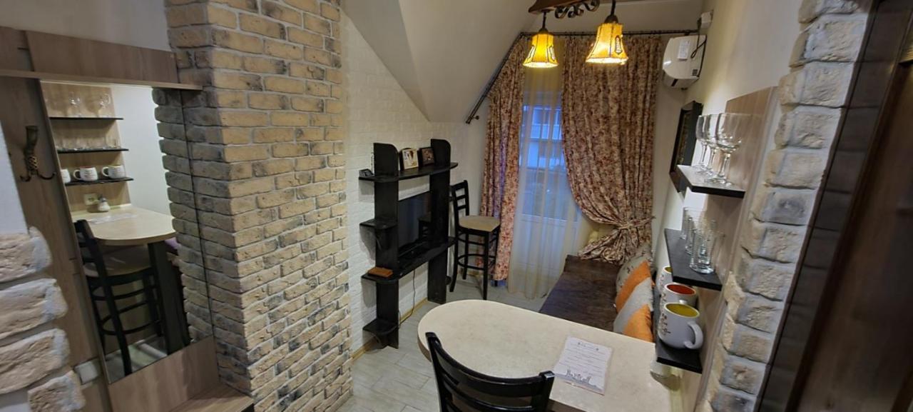 קרמנצ'וג Отель Glove House מראה חיצוני תמונה