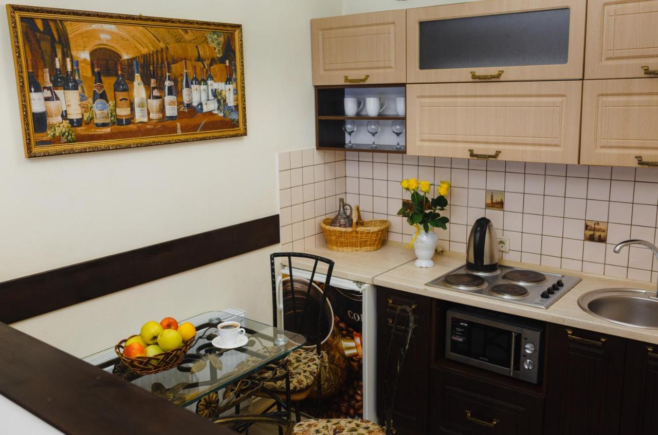קרמנצ'וג Отель Glove House מראה חיצוני תמונה