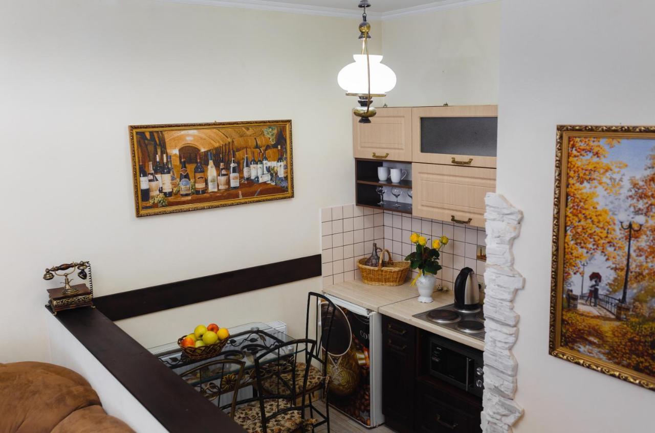 קרמנצ'וג Отель Glove House מראה חיצוני תמונה